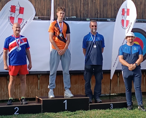 16 Medaillen für Artemis beim Thomas Woldrich Gedenkturnier.