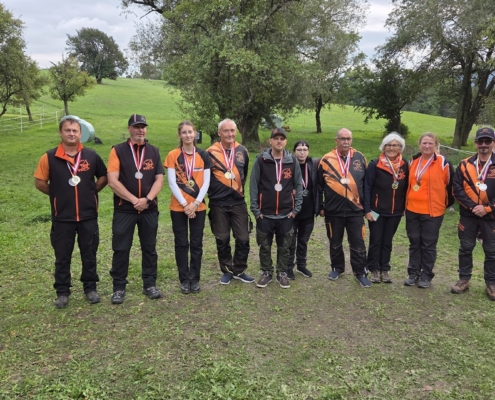 Feld Landesmeisterschaft Wien nach World Archery. Die Artemis Familie nimmt viele Medaillen mit heim.